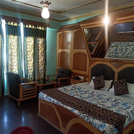 Hotel Prini Inn Manāli エクステリア 写真