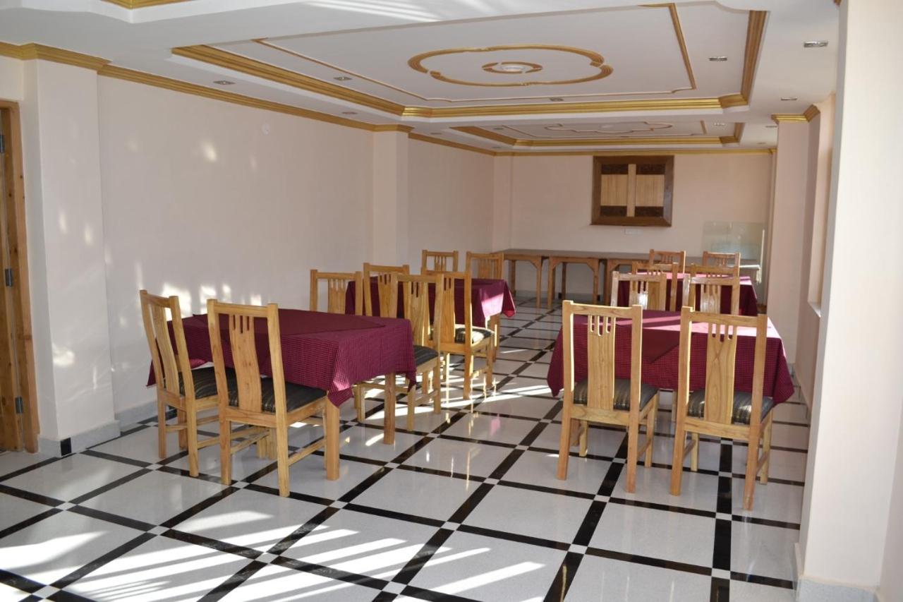 Hotel Prini Inn Manāli エクステリア 写真