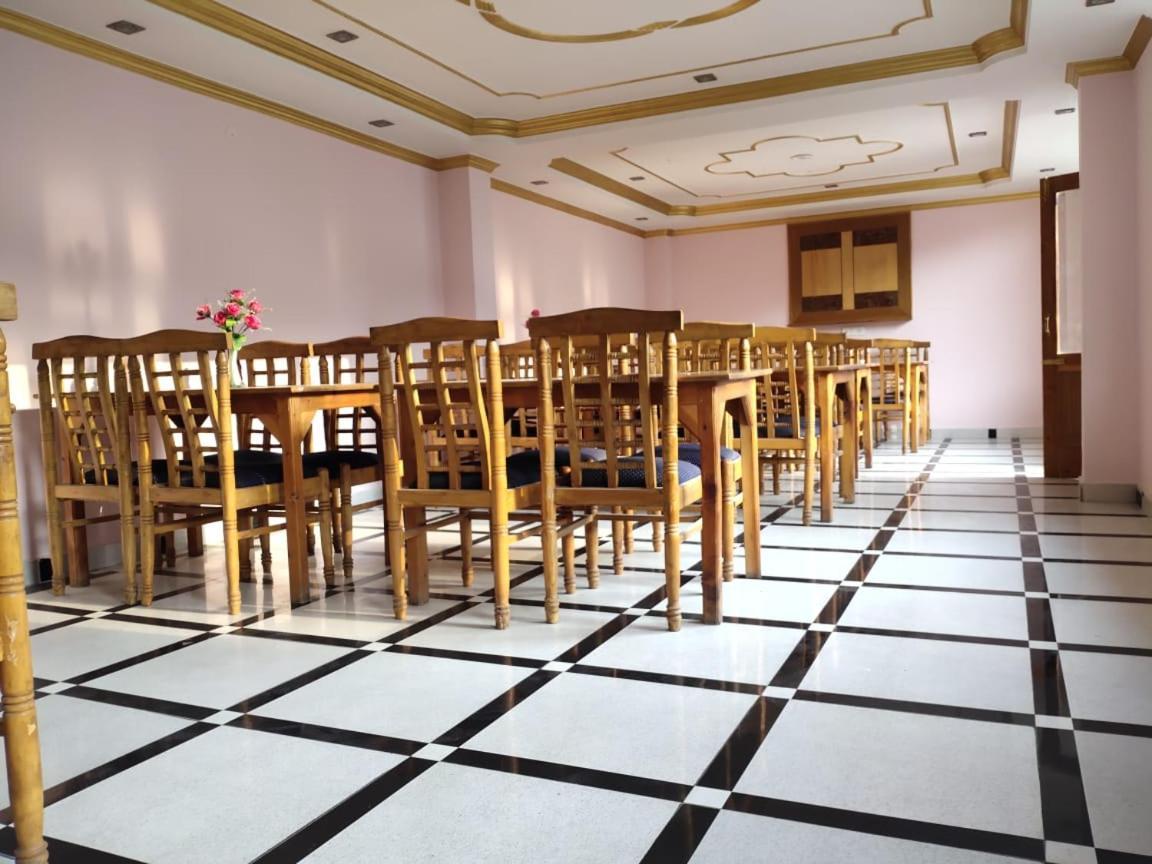 Hotel Prini Inn Manāli エクステリア 写真