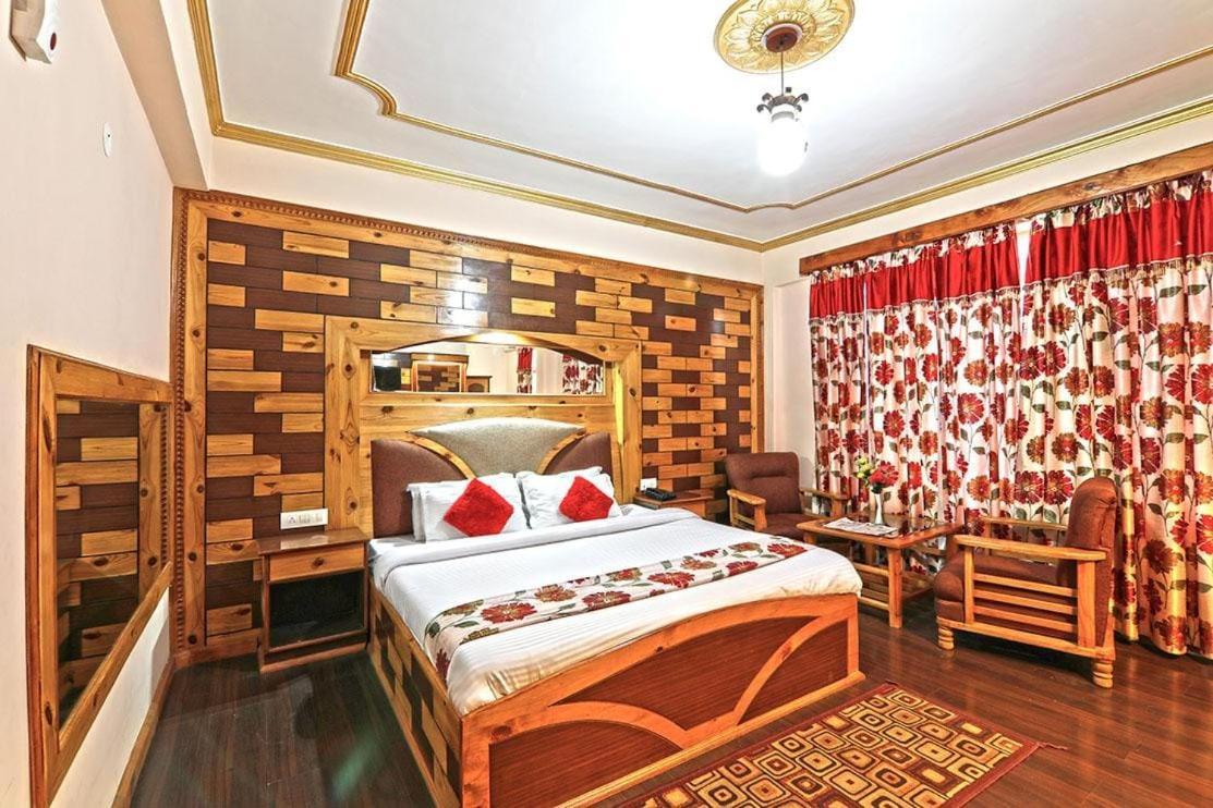 Hotel Prini Inn Manāli エクステリア 写真