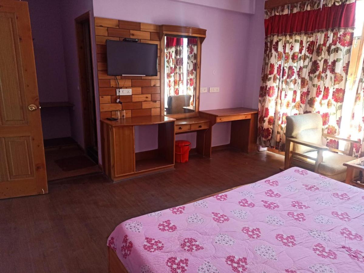 Hotel Prini Inn Manāli エクステリア 写真