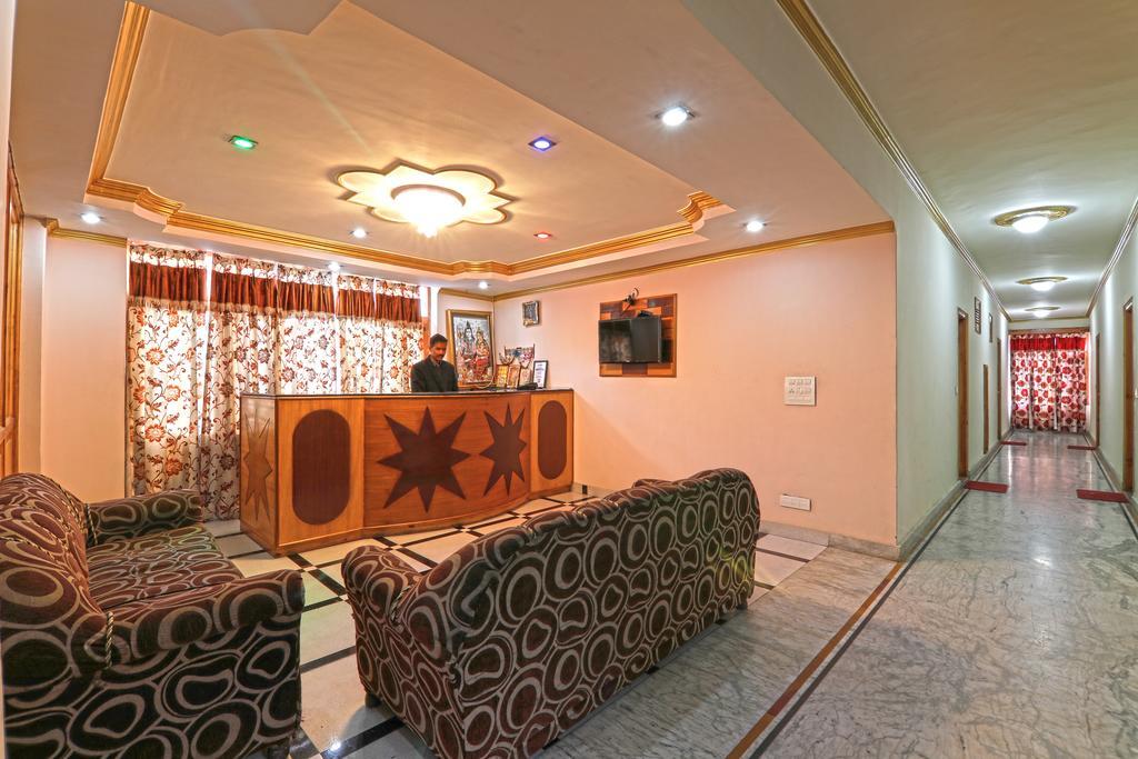 Hotel Prini Inn Manāli エクステリア 写真
