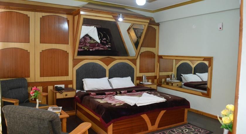 Hotel Prini Inn Manāli エクステリア 写真